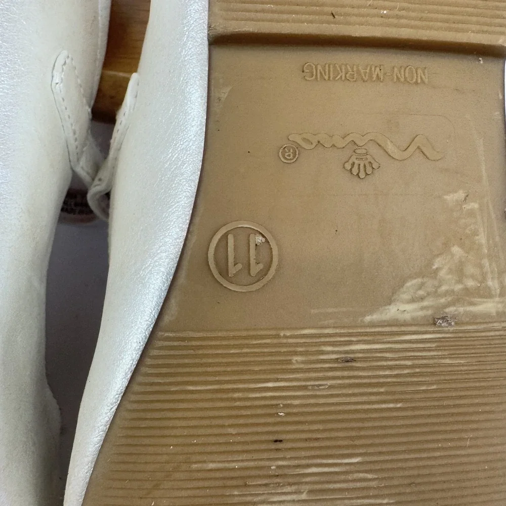 Nina size 11